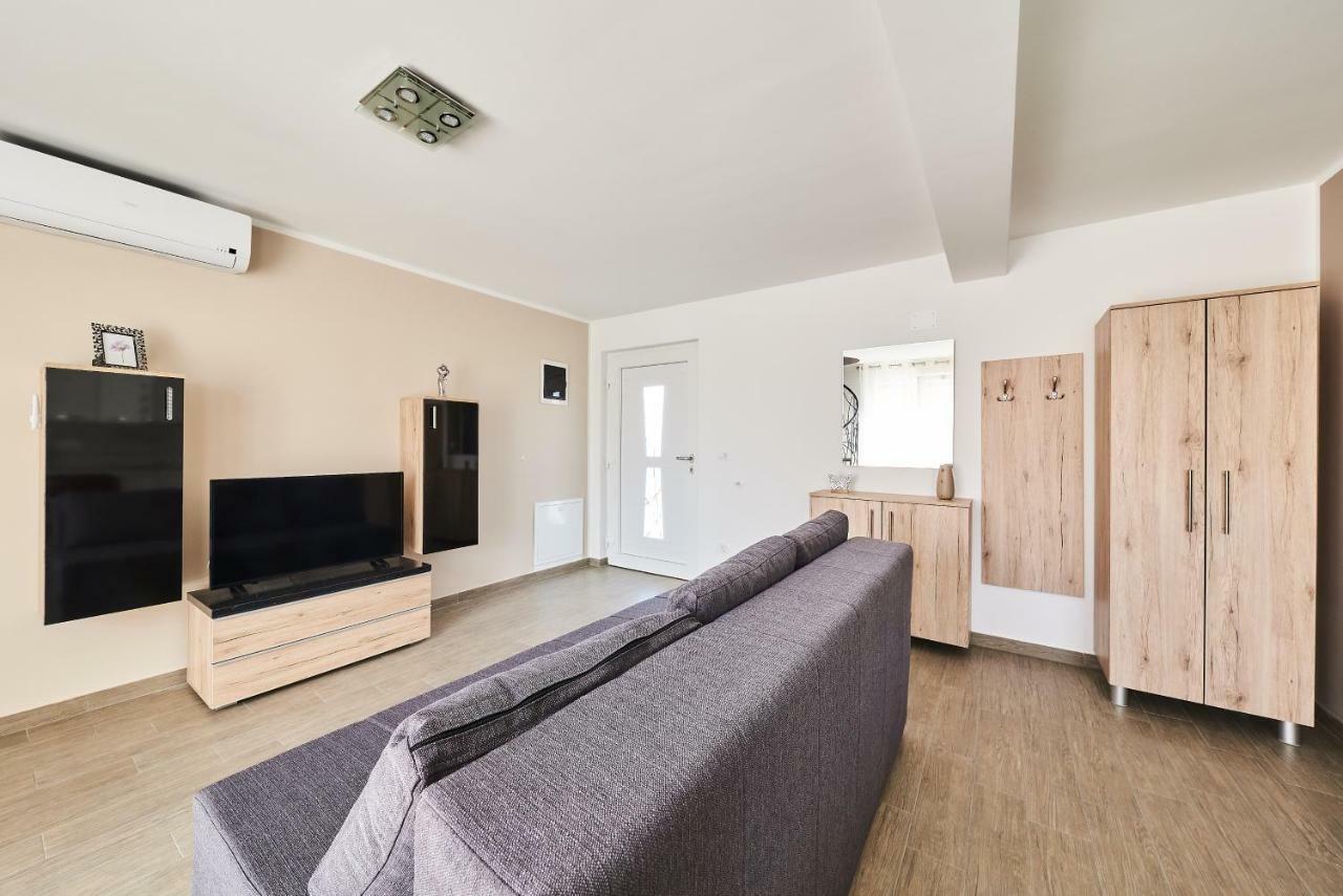 Apartment Tamara Умаг Екстериор снимка